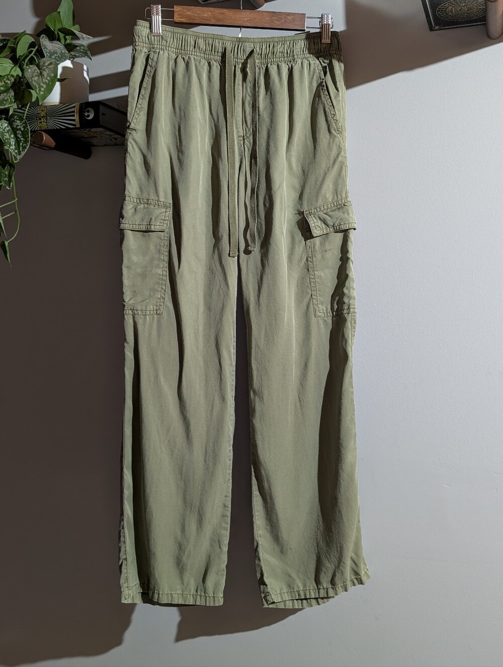 Social Standard By Sanctuary Green Flowy Cargo Pants - Small - Picture 1 of 6